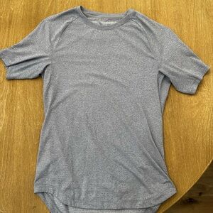 Blue/gray LULU shirt sleeve men’s tee size large
